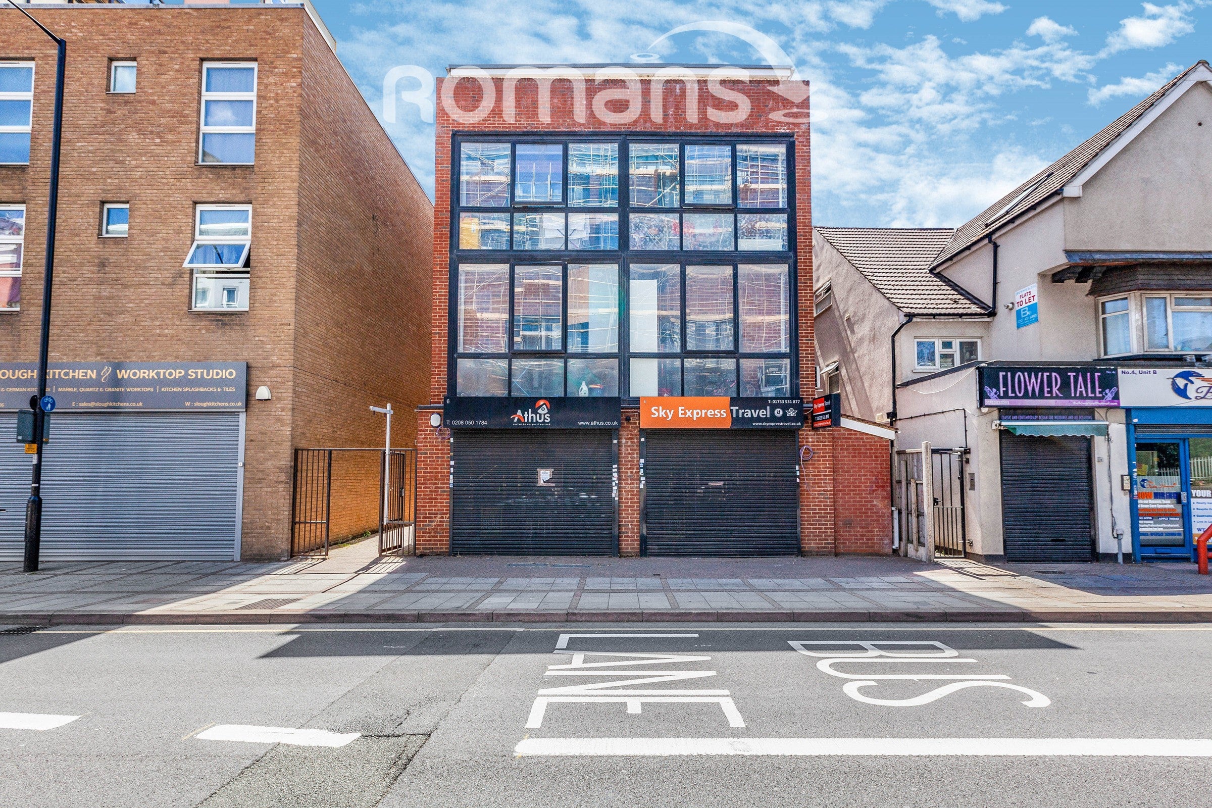 Flat High Street in Slough