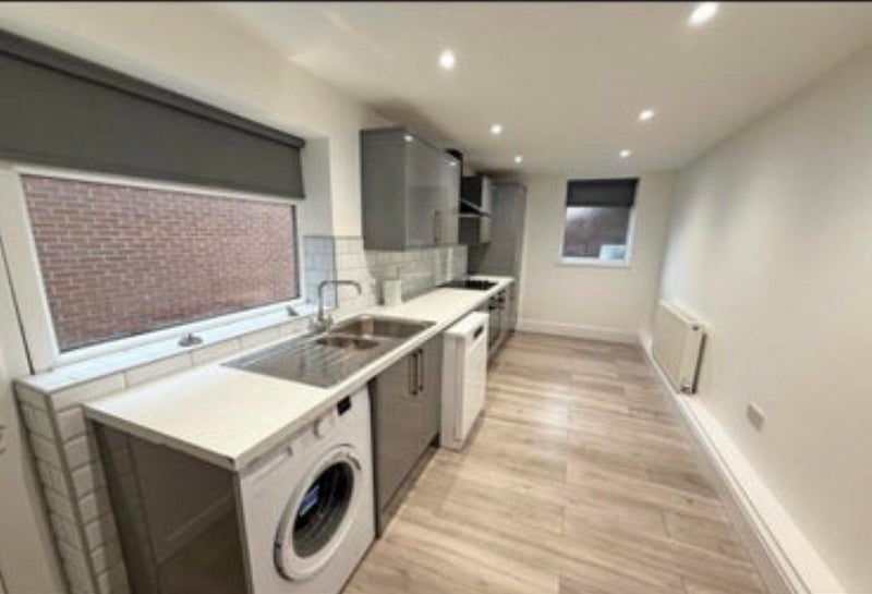Room Chillingham Road in Newcastle upon Tyne
