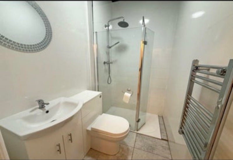 Room Chillingham Road in Newcastle upon Tyne