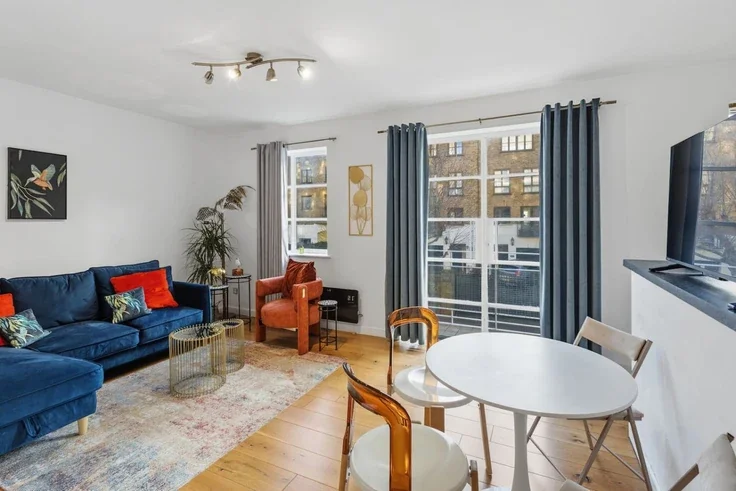 Flat Northey Street in Greater London