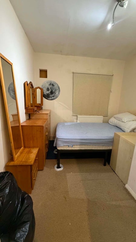 Room Cephas Street in Greater London