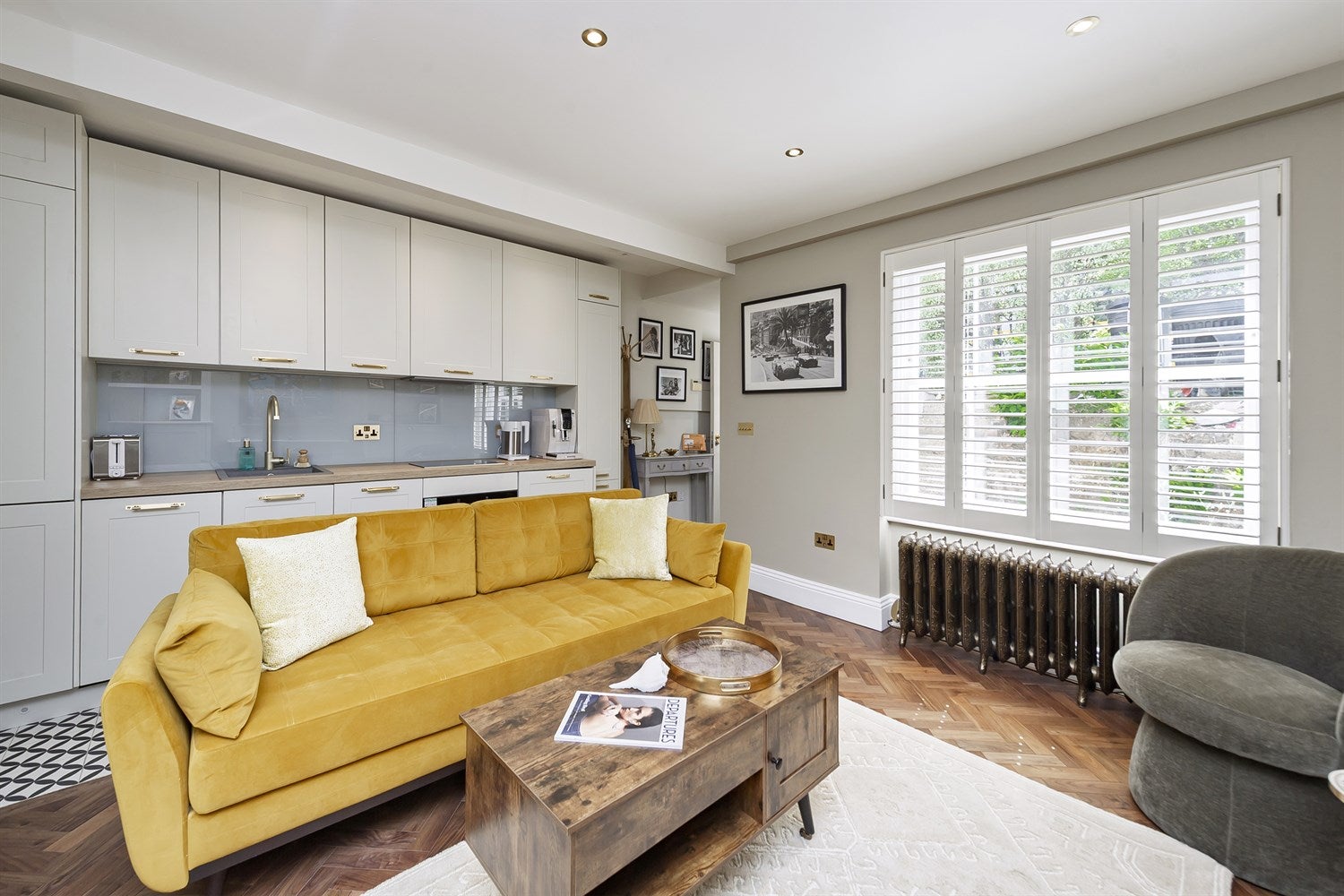 Flat Stratford Road in Greater London