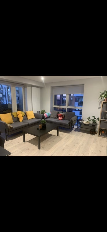 Room Wickford Way in Greater London