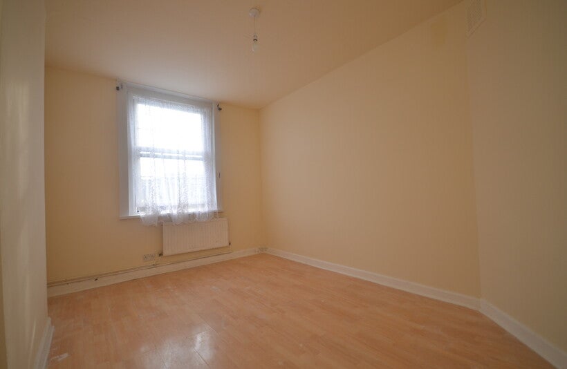 Flat East Street in Greater London