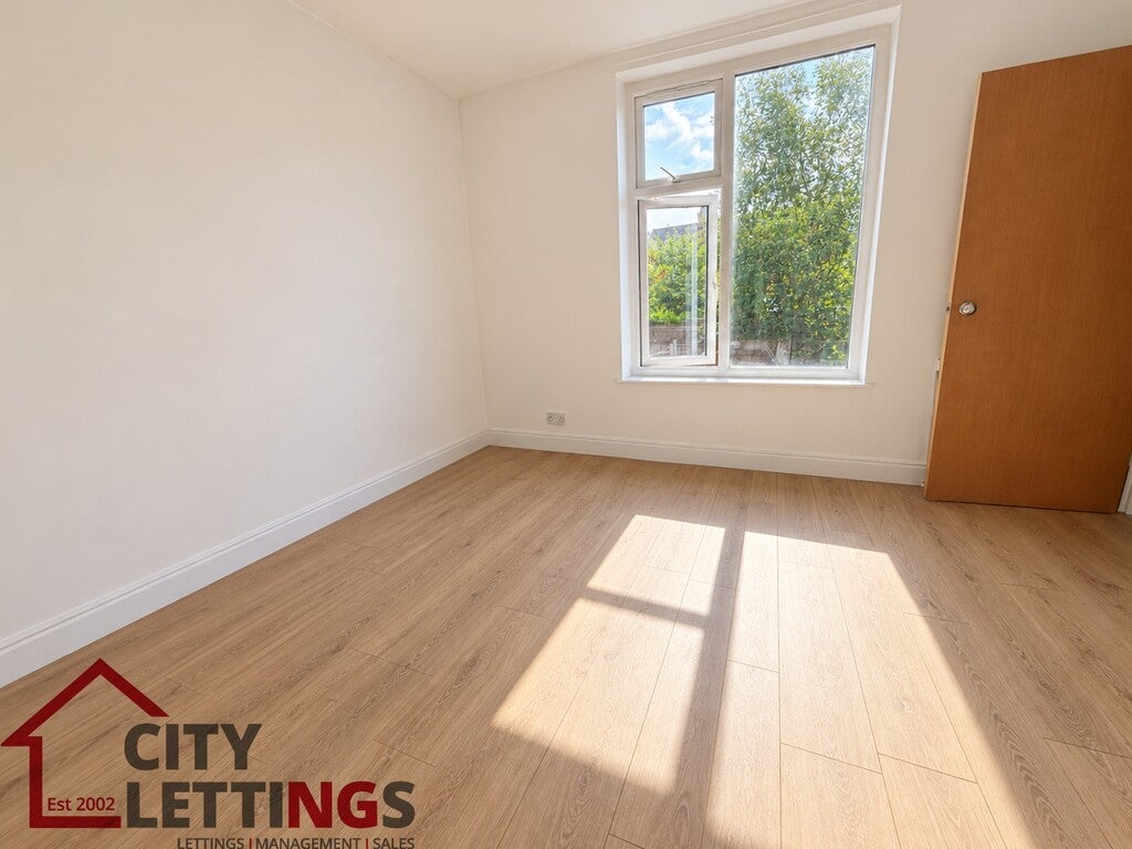 Flat Charnwood Grove in Rushcliffe
