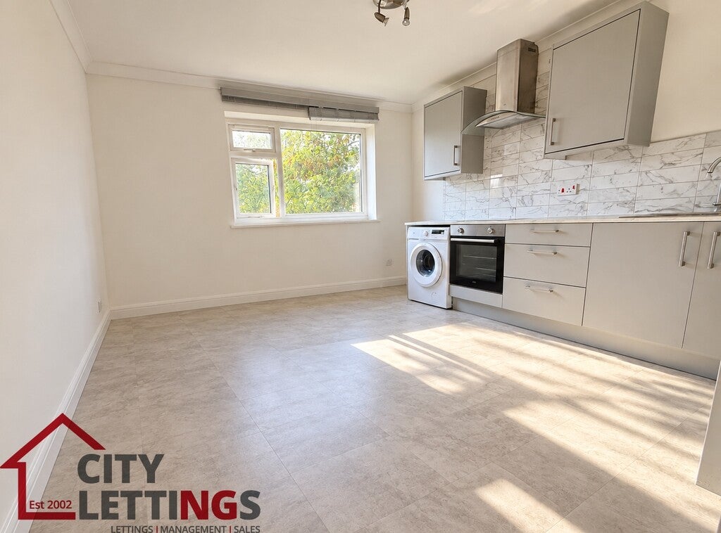 Flat Charnwood Grove in Rushcliffe