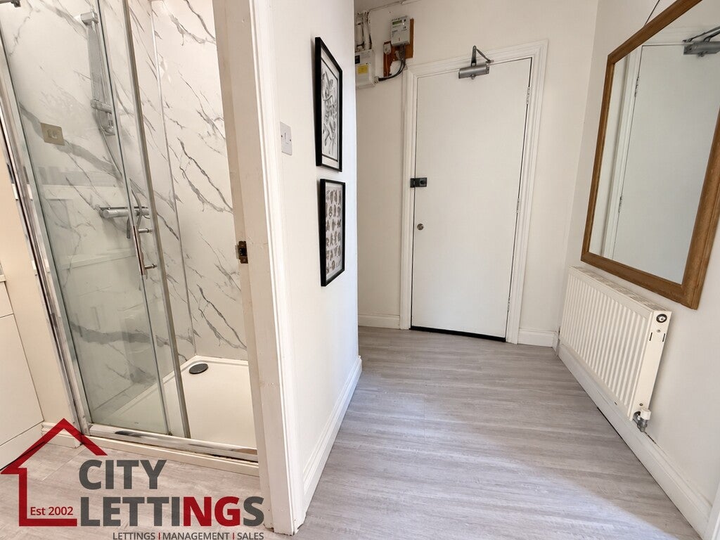 Flat Charnwood Grove in Rushcliffe
