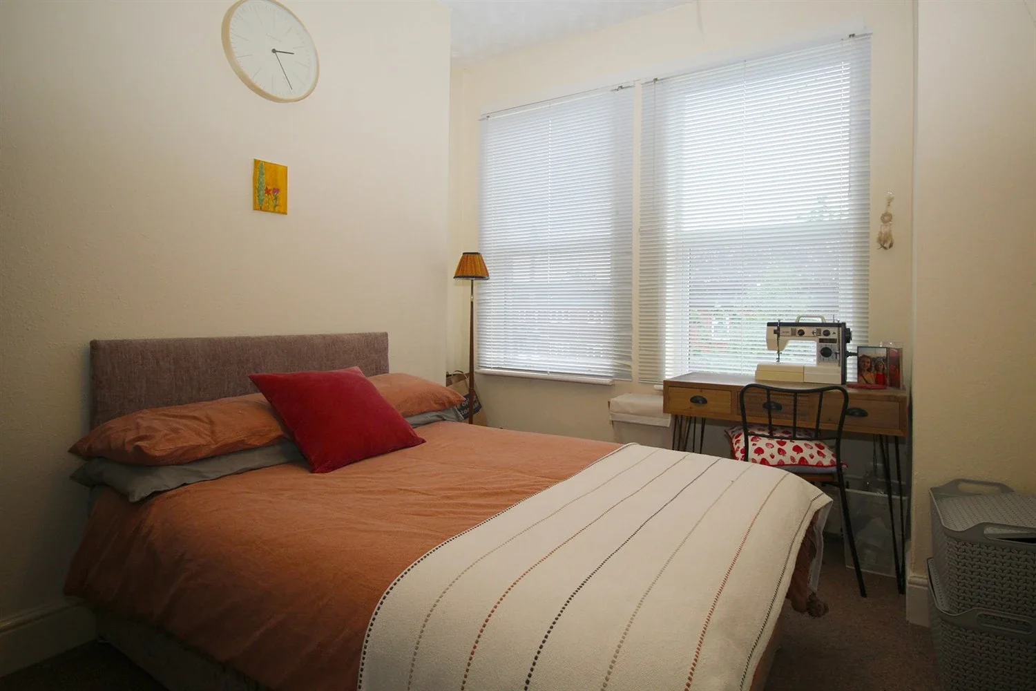 Room Selbourne Street in Charnwood