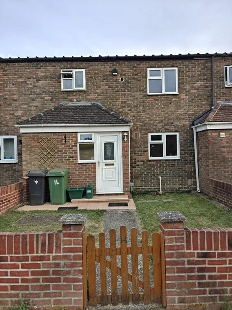 House Falkland Road in Basingstoke and Deane