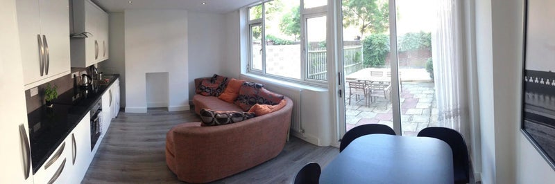 Room Deeley Road in Greater London