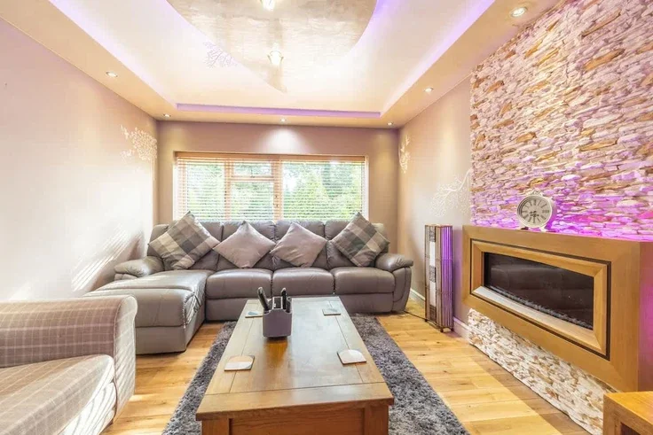 House Ballingham Close in Coventry