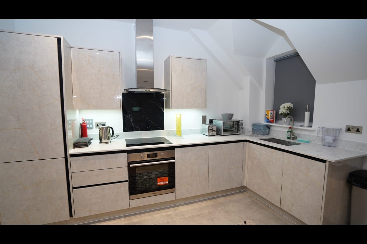 Flat Kingston Road in Mole Valley
