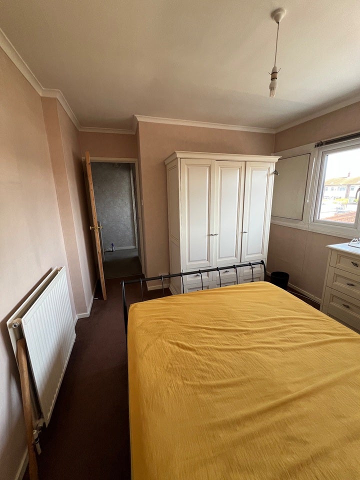 Room Humber Way in Slough