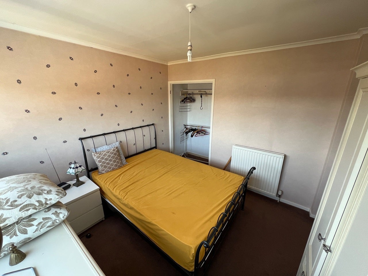 Room Humber Way in Slough