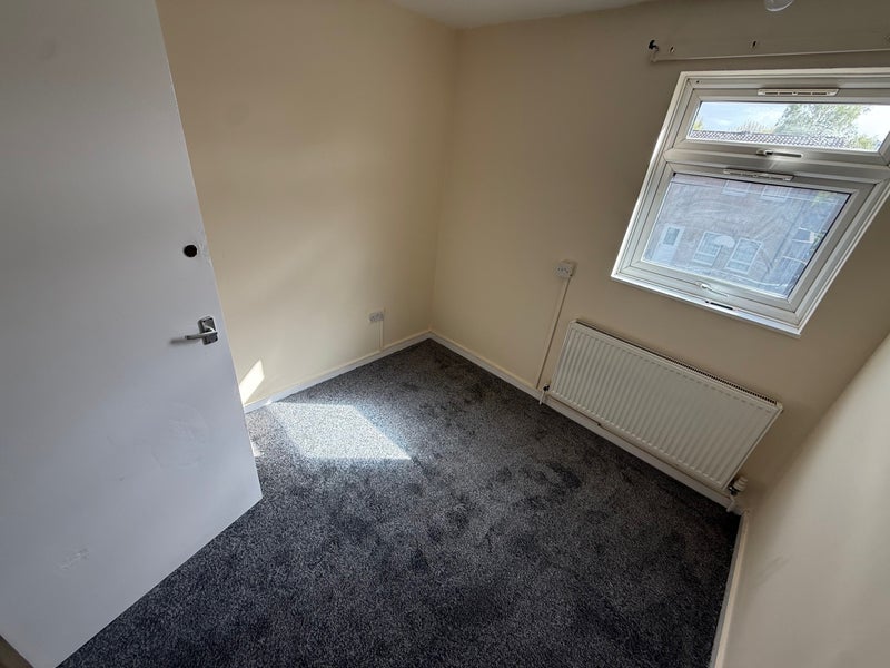 Room Gilbert Close in Coventry