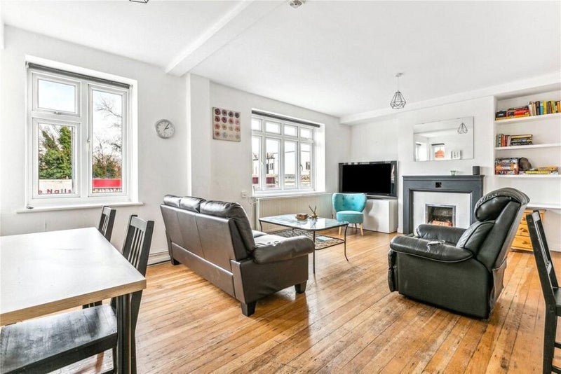 Room Leigham Court Road in Greater London