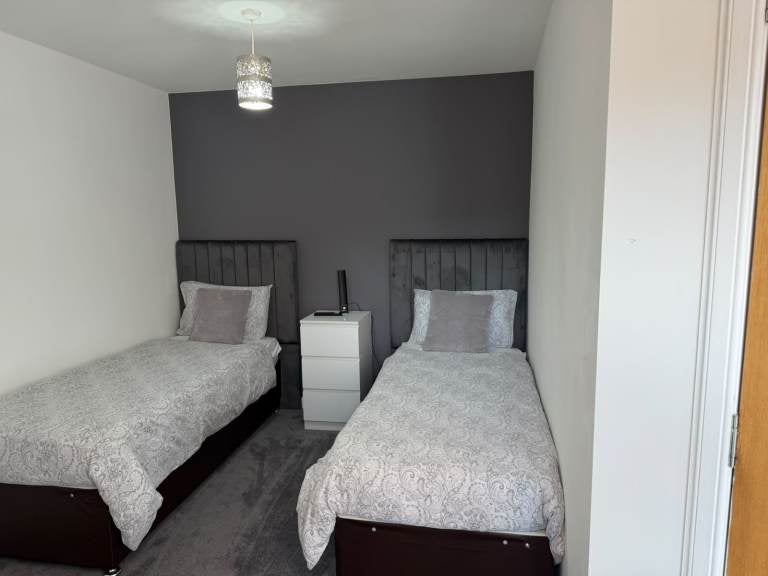 Room South Parrotshot in City of Edinburgh