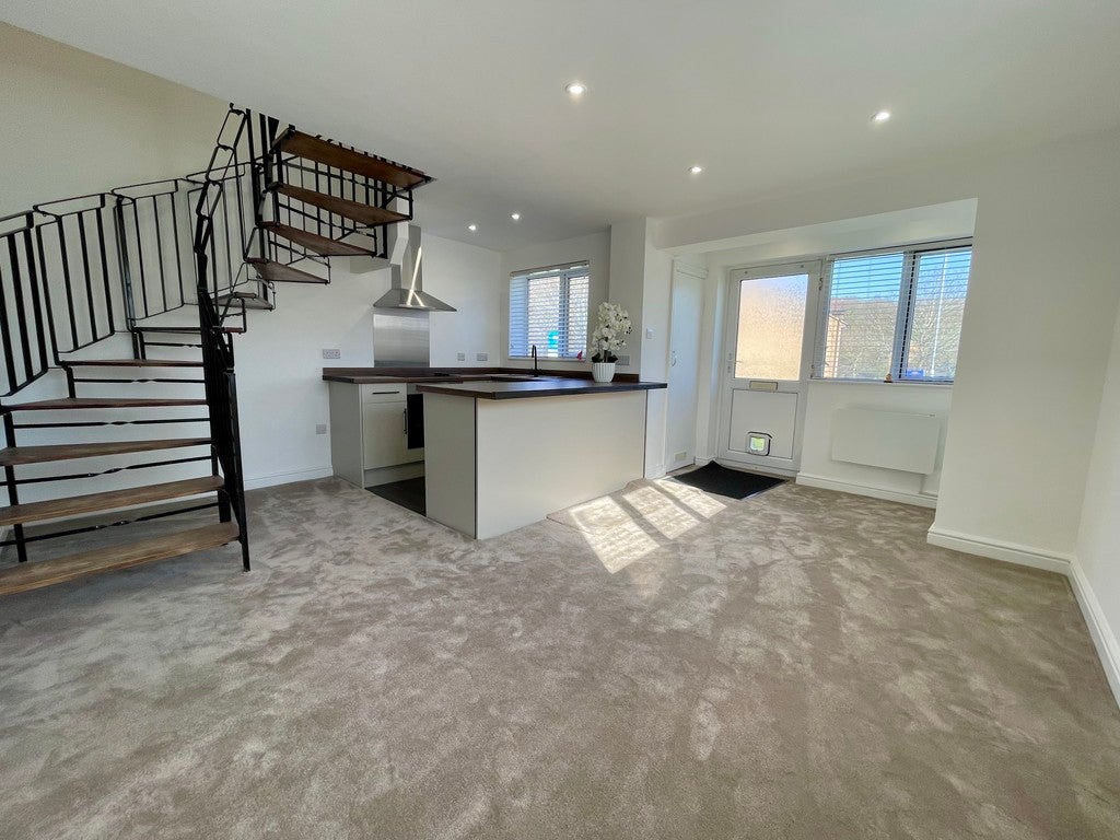 House Howden Close in Charnwood