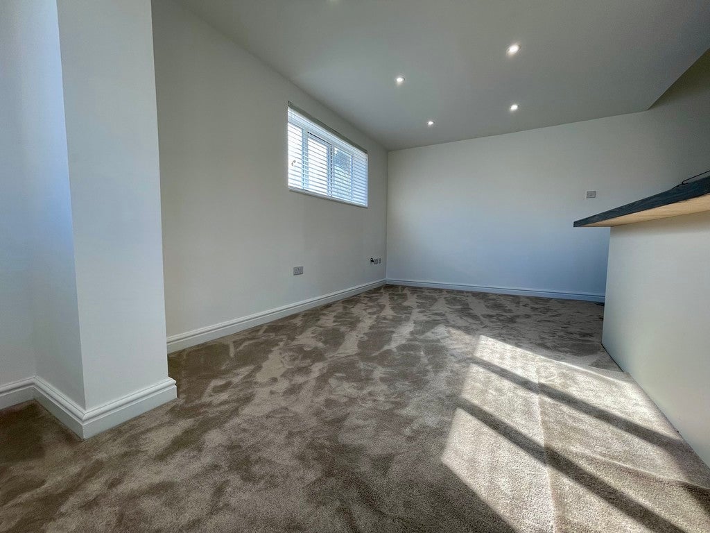 House Howden Close in Charnwood