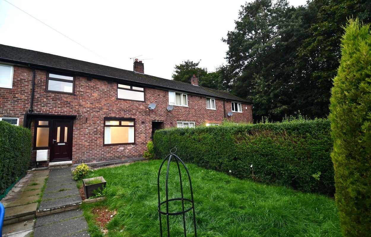 House Windle Hall Drive in St Helens