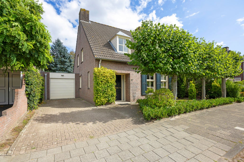Huis Min. Aalbersestraat 12 in Valkenswaard