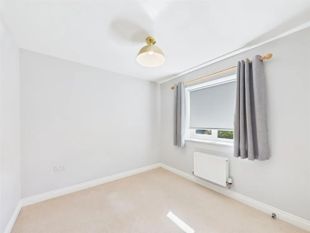 House Medora Close in Harborough