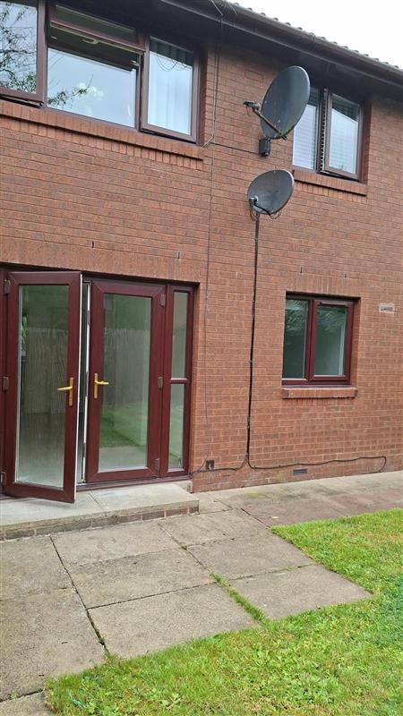 Flat Maple Road West in Trafford