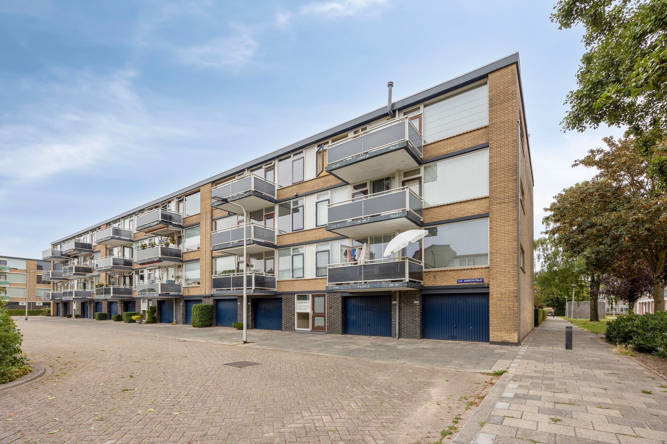 Appartement Van Anrooystraat 127 in Ridderkerk