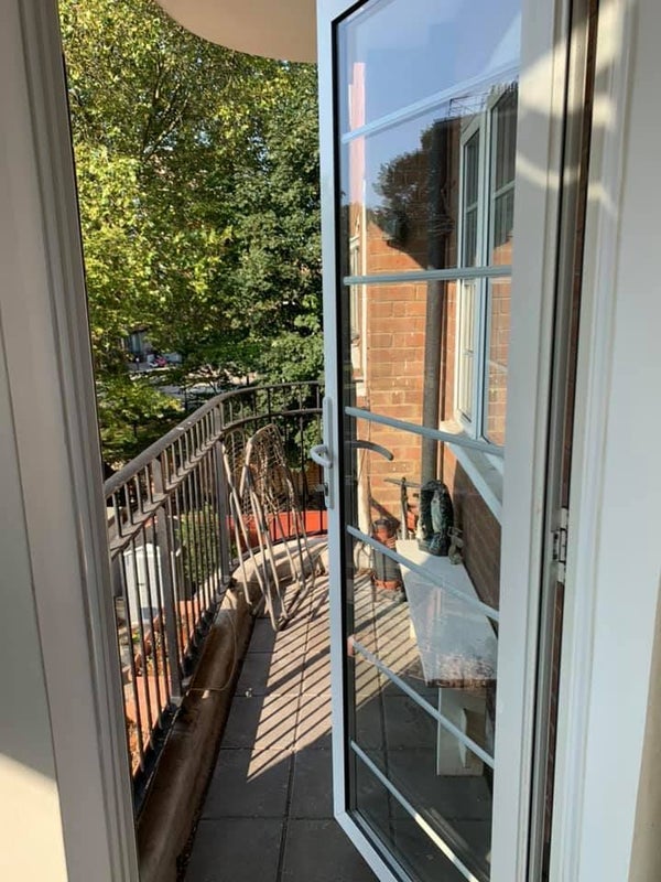 Flat Fanshaw Street in Greater London