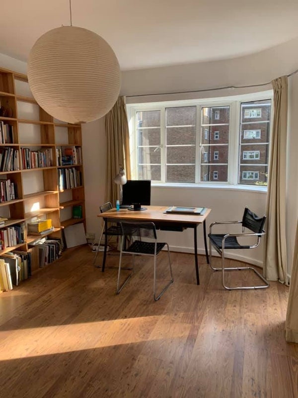 Flat Fanshaw Street in Greater London