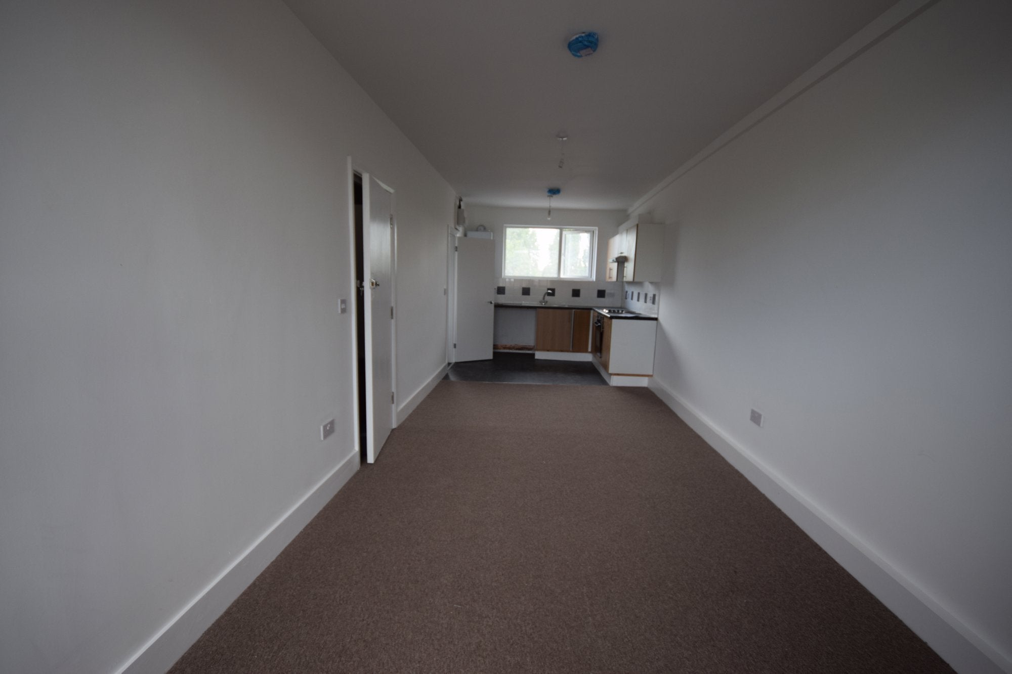 Flat Neasden Lane North in Greater London