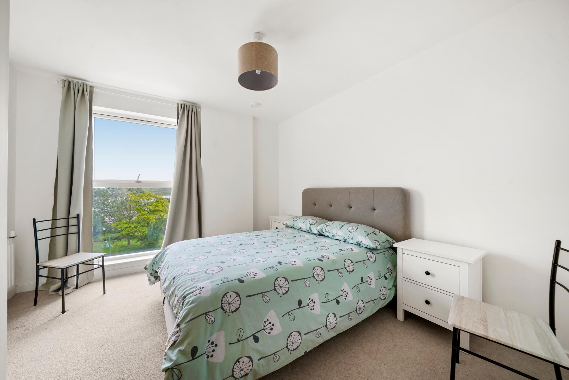 Flat Erith High Street in Greater London