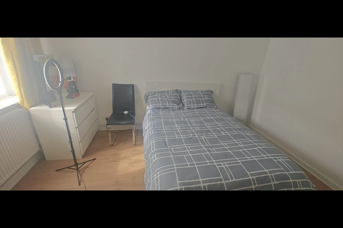 Room Cavendish Street in Greater London