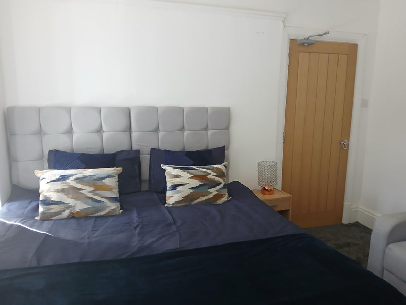 Room Kimberley Road in Leicester