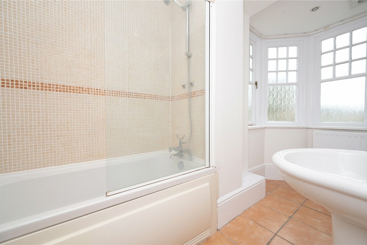 Flat Newmarket Court in St Albans