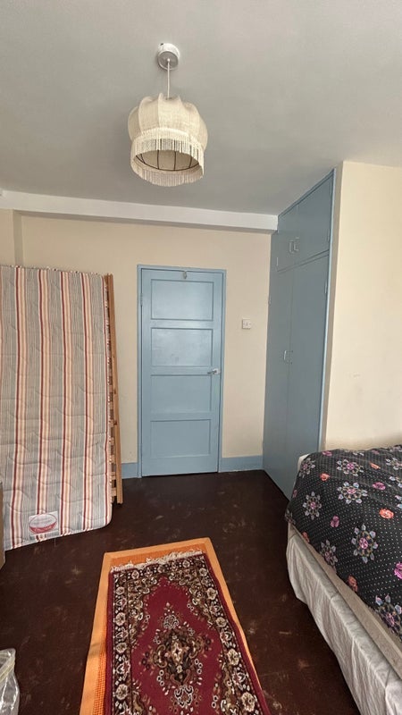 Room Aubyn Square in Greater London