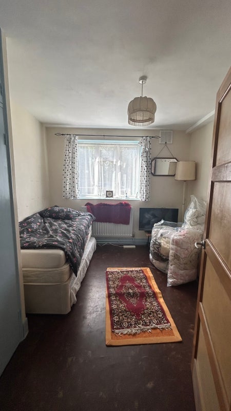 Room Aubyn Square in Greater London