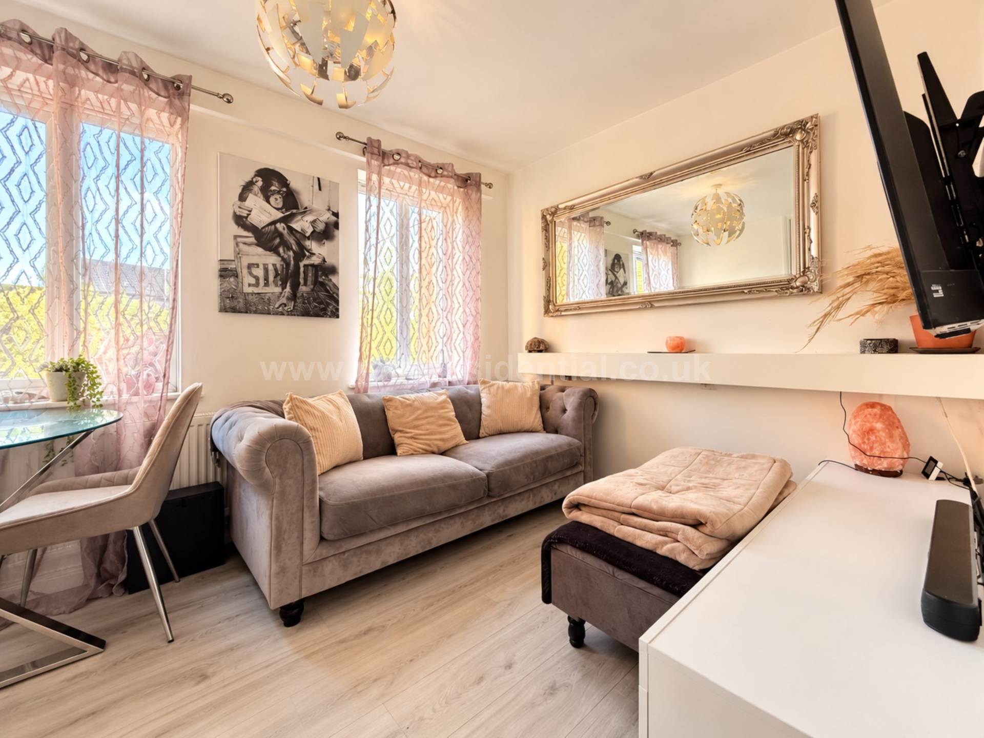 Flat Tony Webb Close in Colchester