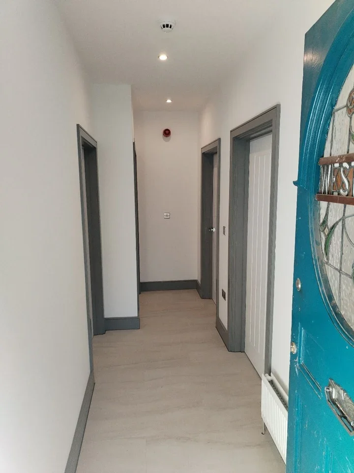 Flat Westergate Road in Greater London