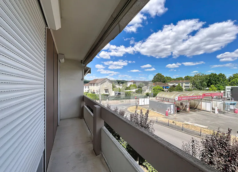 Appartement Rue Gaston Sarnel à Terrasson-Lavilledieu