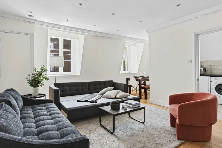 Flat Glendower Place in Greater London