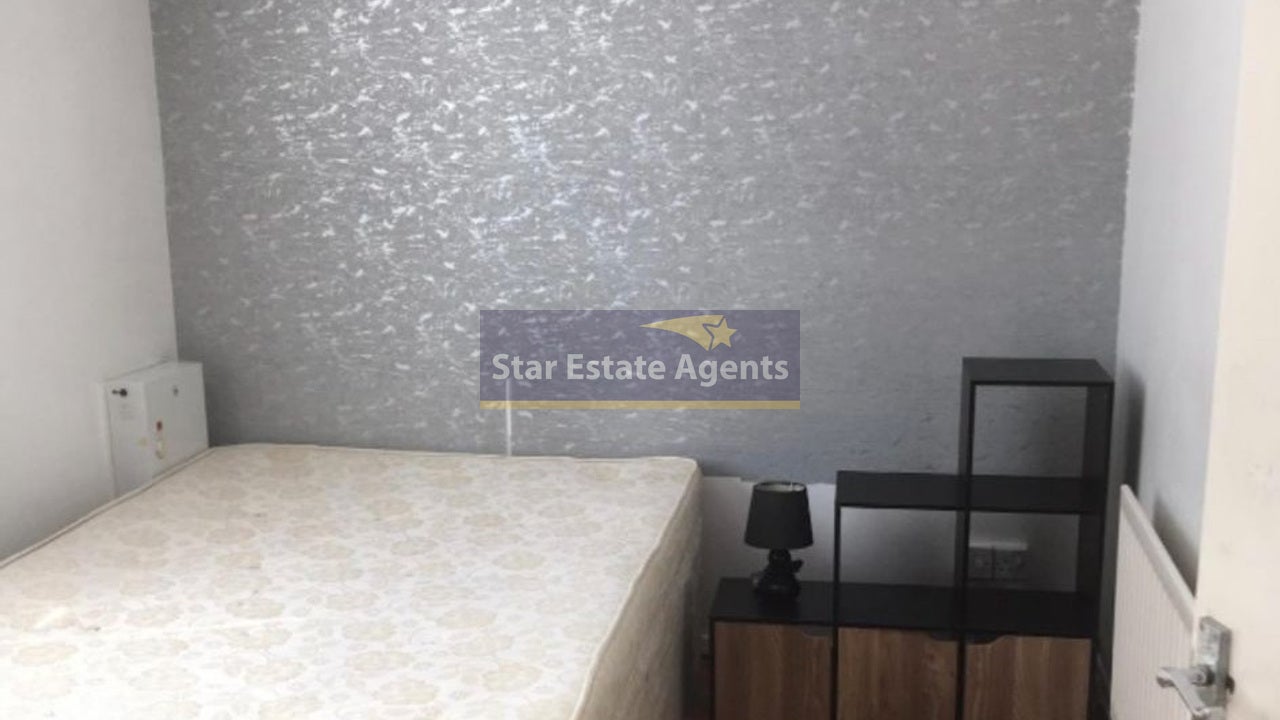 Room Estridge Close in Greater London