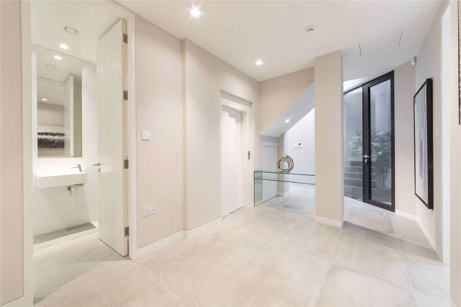 House Nutley Terrace in Greater London