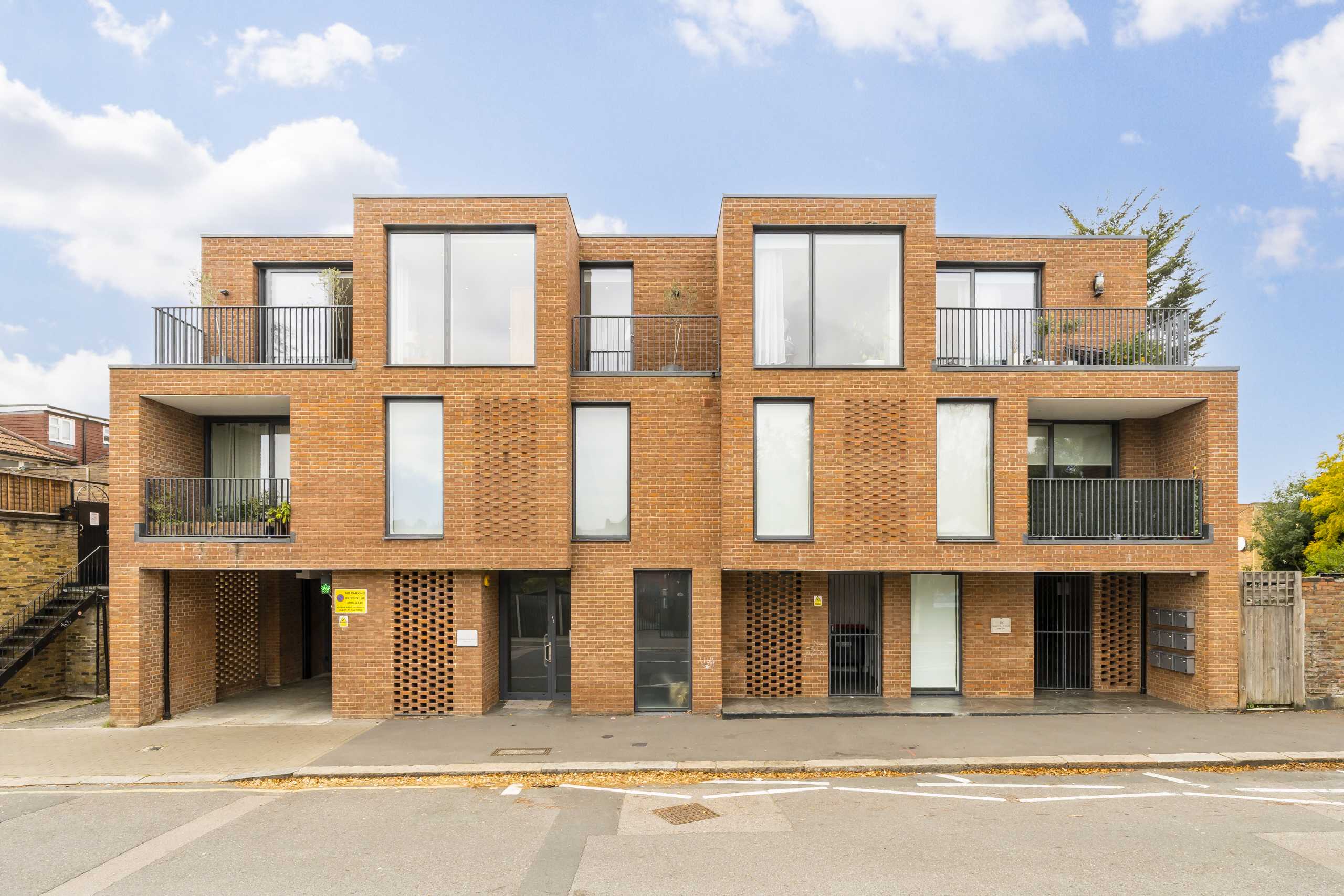 Flat Dersingham Road in Greater London