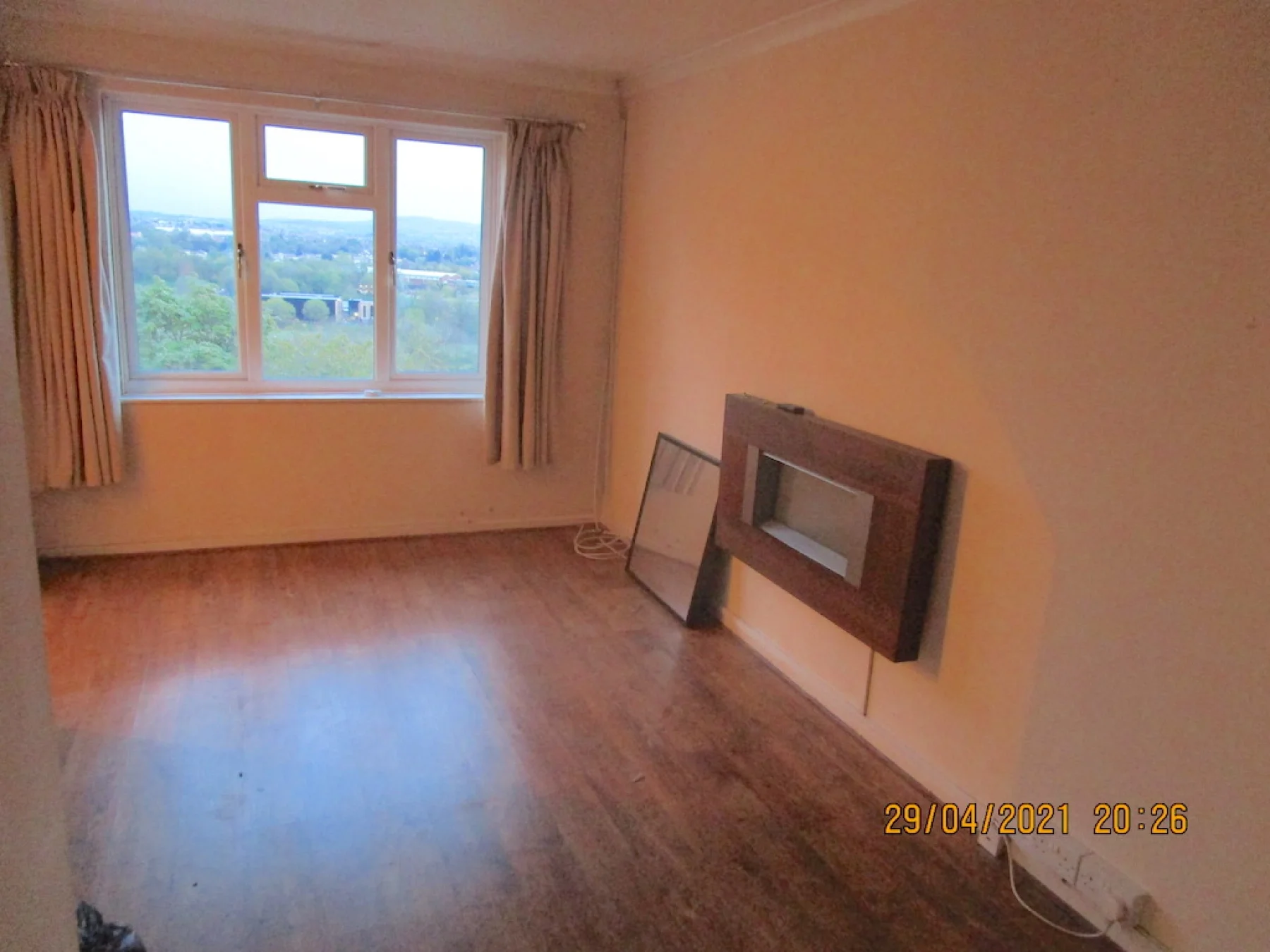 Flat Ragees Road in Dudley