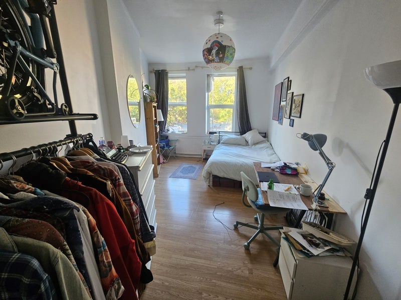 Room Green Lanes in Greater London
