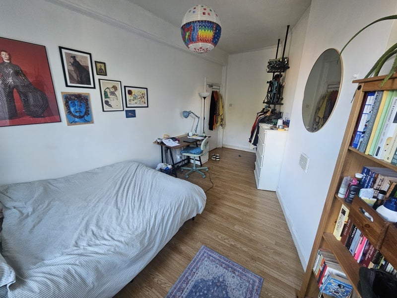 Room Green Lanes in Greater London