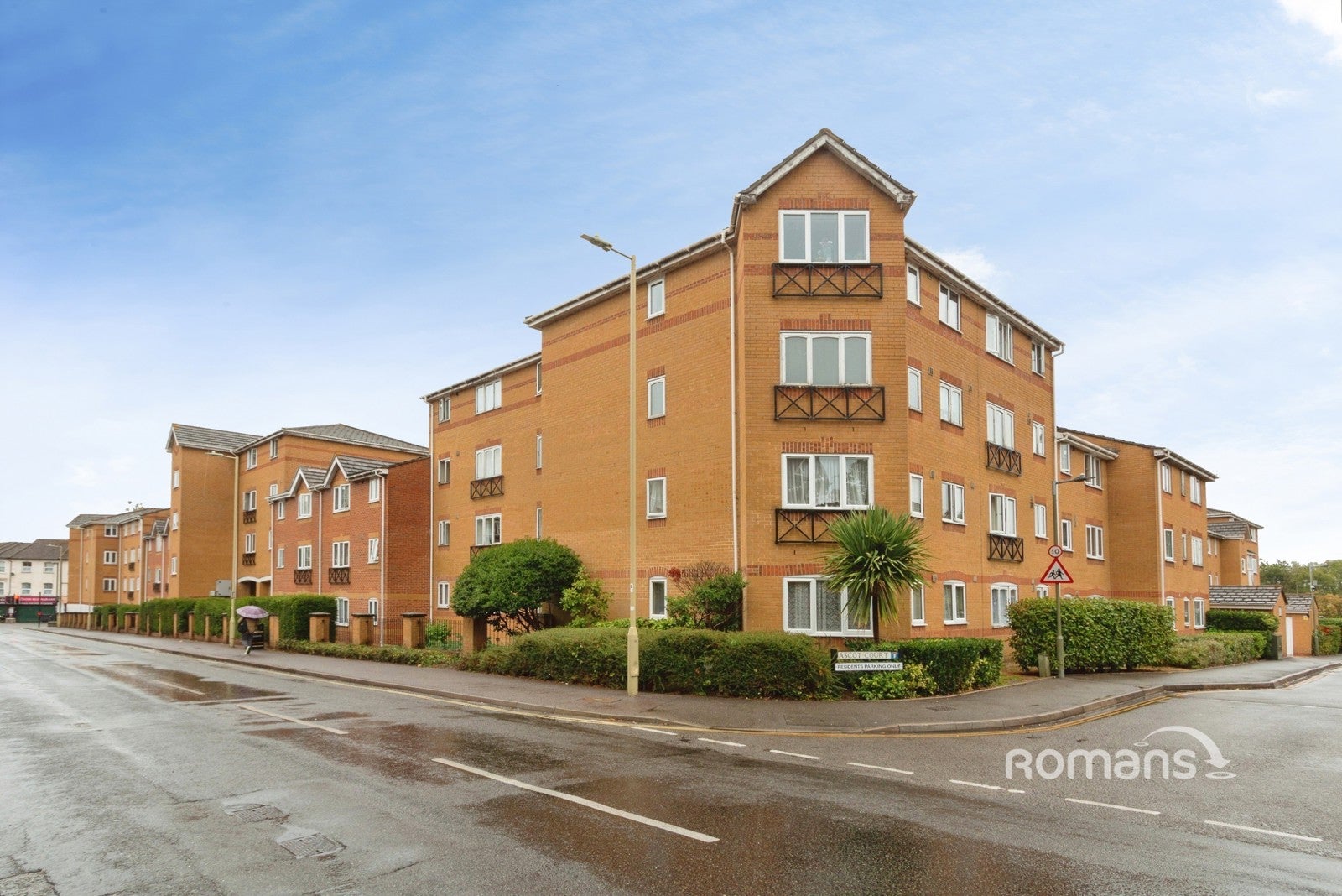 Flat Ascot Court in Rushmoor
