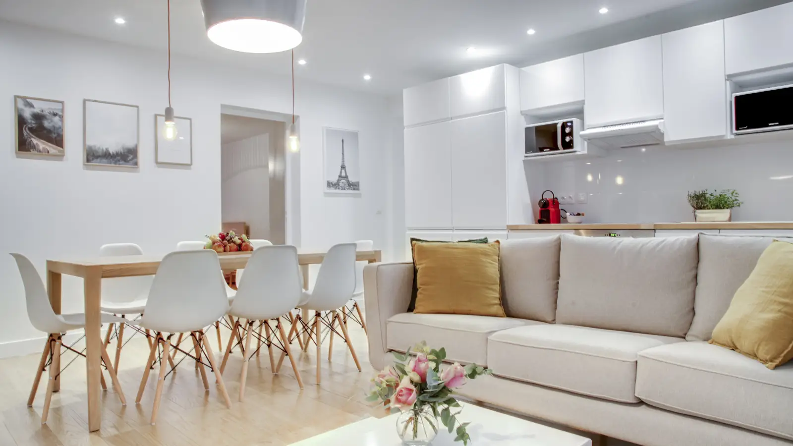 Room Rue Sainte-Cécile in Paris