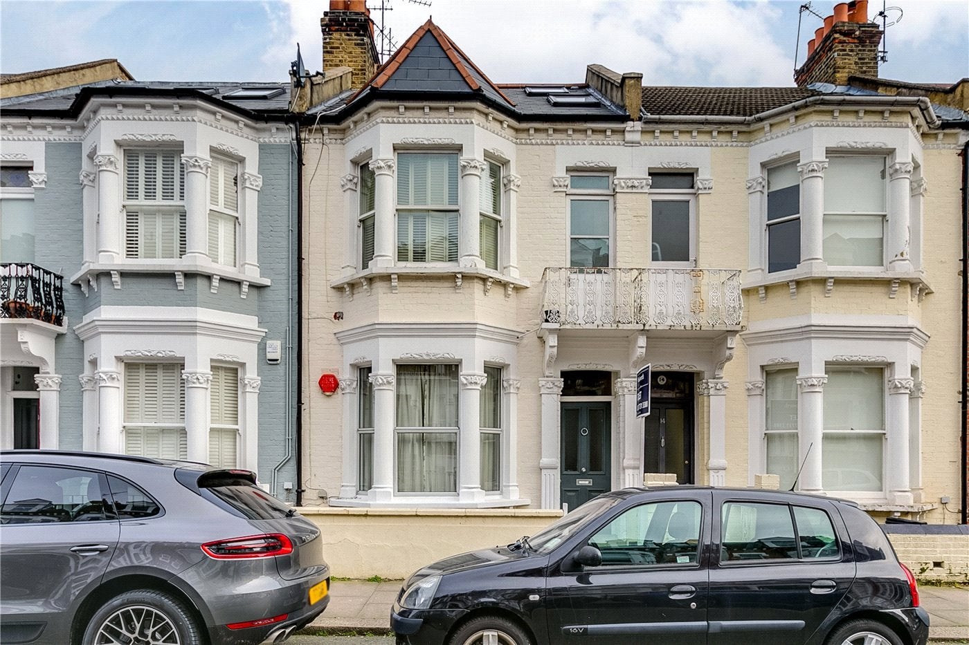 Flat Mirabel Road in Greater London